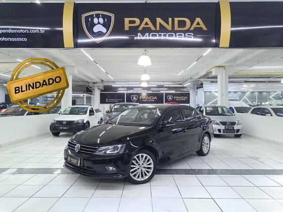 VOLKSWAGEN JETTA 2.0 TSI HIGHLINE 211CV GASOLINA 4P TIPTRONIC VOLKSWAGEN JETTA 2.0 TSI HIGHLINE 211CV GASOLINA 4P TIPTRONIC